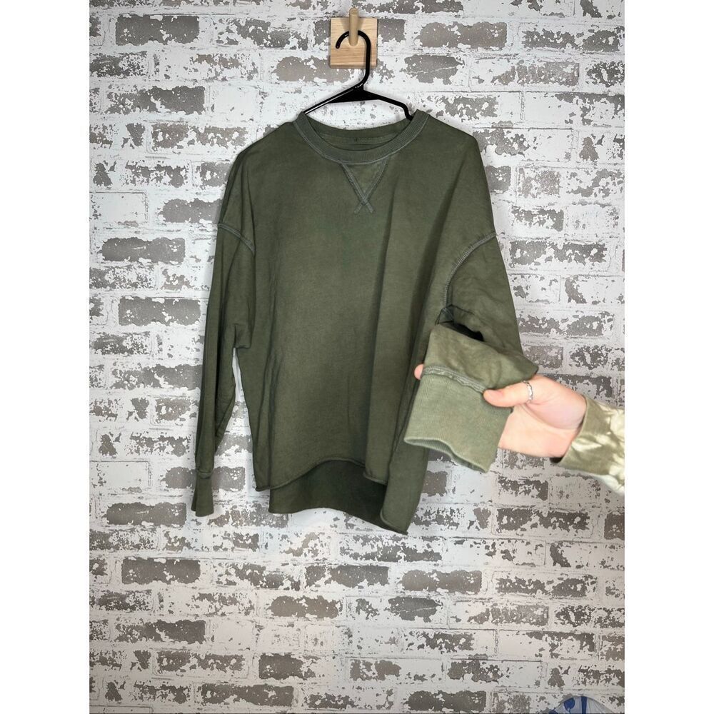 Aerie | women green crewneck distressed - Picture 8 of 10